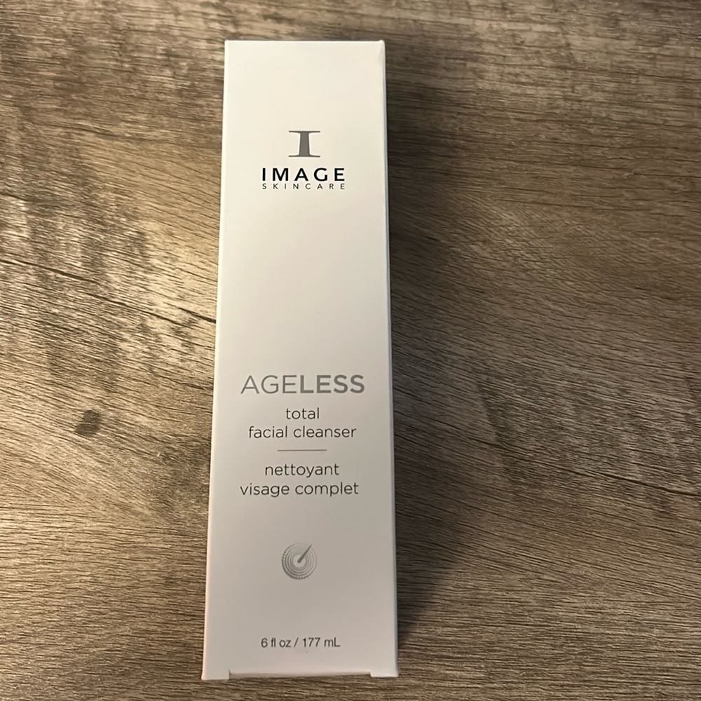 (NWT) Image Skincare AGELESS Total Facial Cleanser